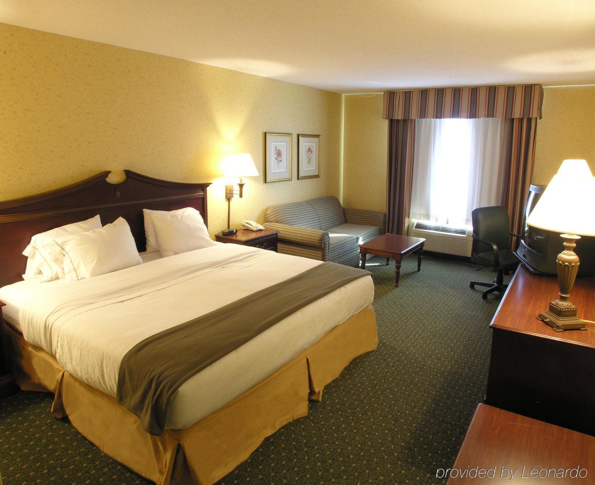 Holiday Inn Express & Suites Williamsburg By Ihg חדר תמונה