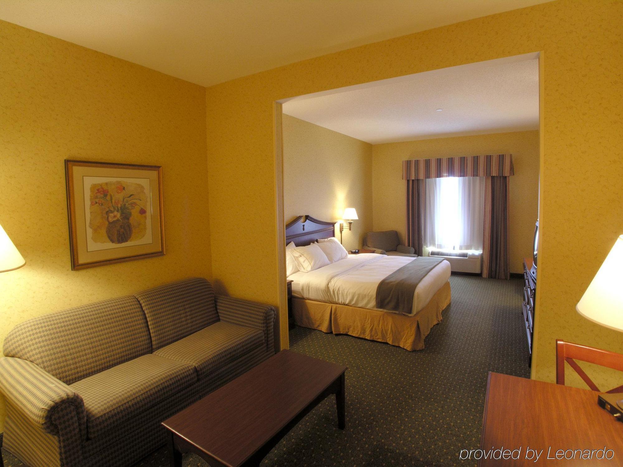 Holiday Inn Express & Suites Williamsburg By Ihg מראה חיצוני תמונה