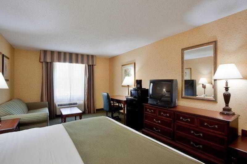 Holiday Inn Express & Suites Williamsburg By Ihg מראה חיצוני תמונה